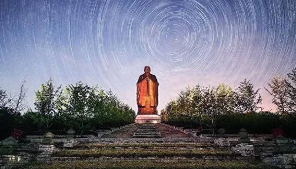 股票配资网站大全 天下一轮春秋月